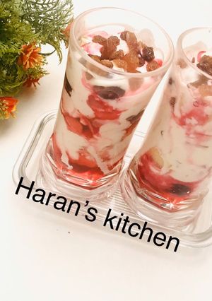 A picture of Fruit parfait.