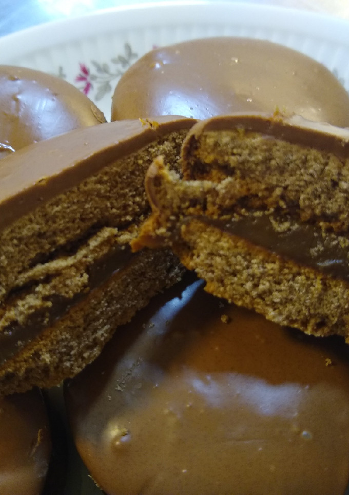 Una foto de Alfajores de chocolate "Gaby"