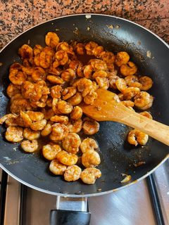 Una foto de Camarones a la salsa barbacoa