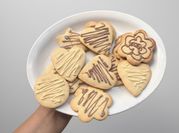 Una foto de yemas de huevo galleta