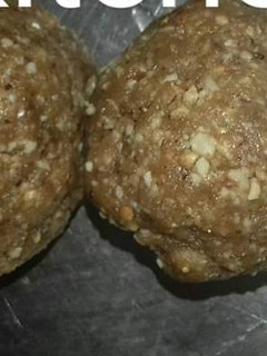 मूंगफली के लड्डू (Moongfali ke ladoo recipe in hindi) रेसिपी मुख्य फोटो
