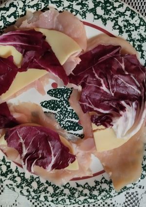 Foto di Involtini ripieni di radicchio
