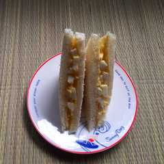 รูปของ Super simple tamago sando (sandwich telur ala jepang)