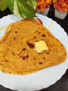 A picture of Soy Flour Paratha.