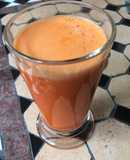 Jugo de piña y zanahoria