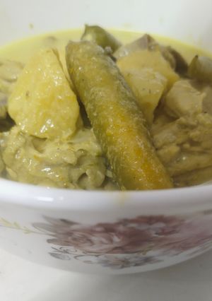 Gambar Ayam Masak Lemak Cili Padi + Nenas