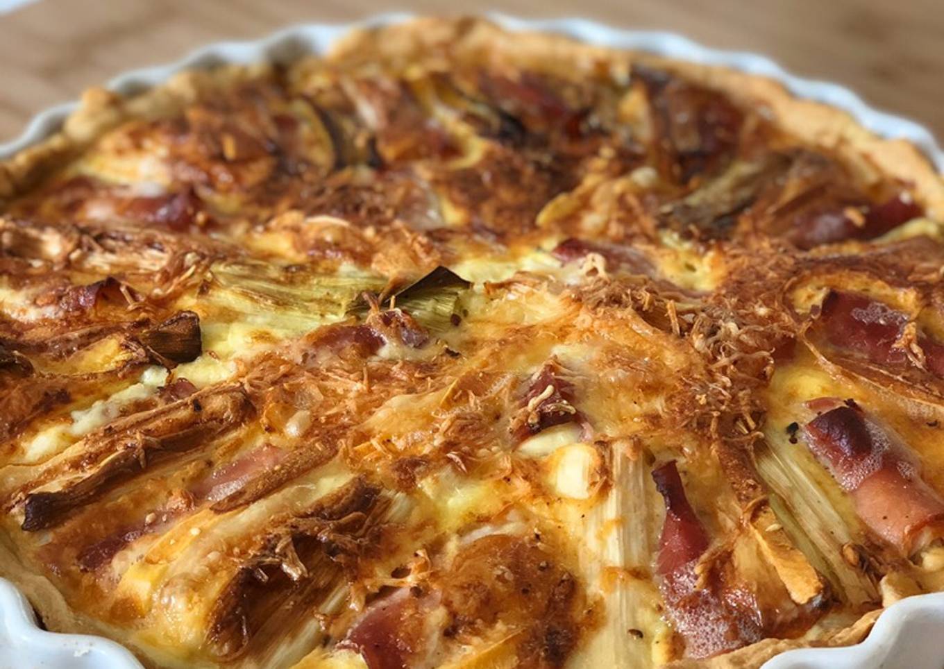 Tarte poireaux / reblochon / jambon