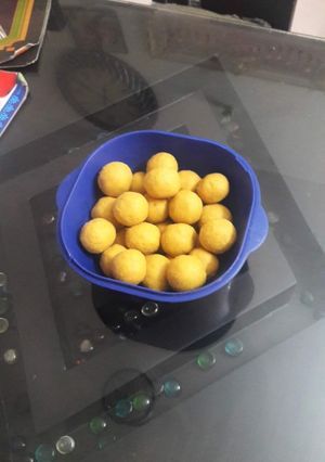 A picture of Besan ke Laddoo.