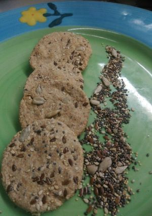 Una foto de Galletitas integrales con semillas