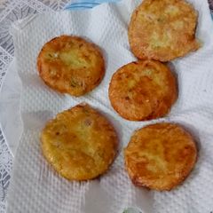 A picture of Mong daal tikki.