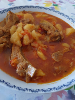 Una foto de Costilla con patata