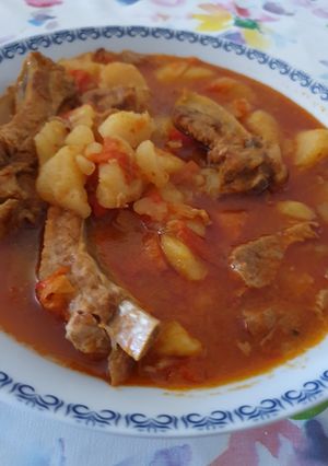 Una foto de Costilla con patata