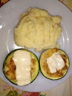 Una foto de Zapallitos rellenos