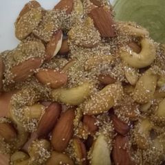 A picture of Dry fruit chikki.
