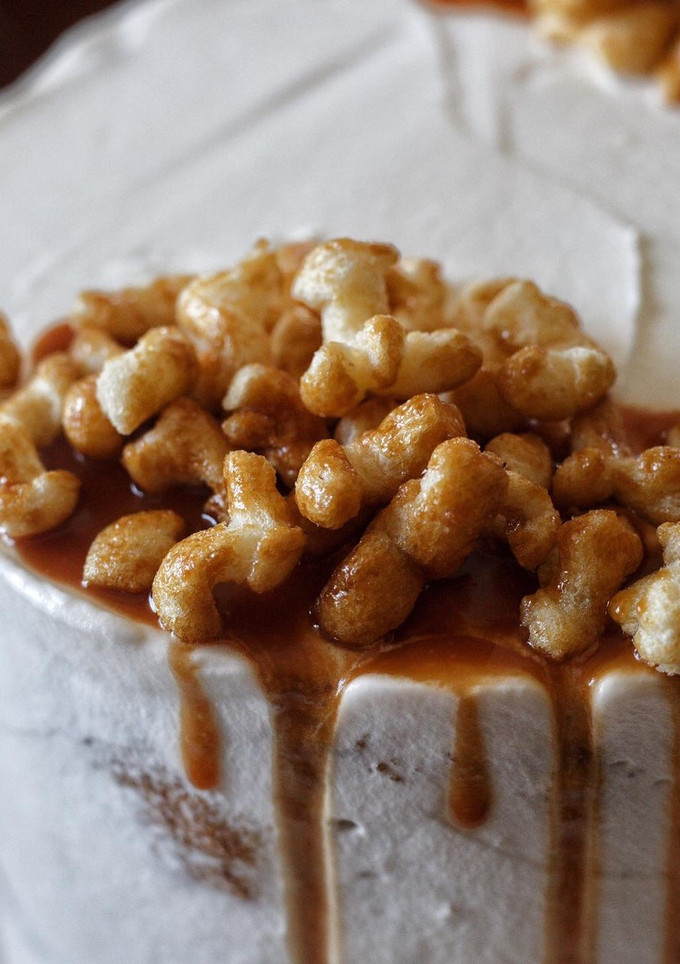 Una foto de Salsa de caramelo salado para postres