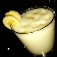 A picture of Banana Yogoshake🍌🍨.