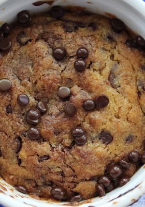 A picture of Chocolate chip cookie dough pots.