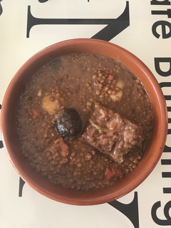 Una foto de Lentejas con chorizo, morcilla y costilla