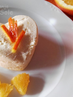 Una foto de Bavarois de naranja