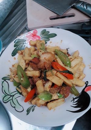 รูปของ ผัดพริกแกงหมูกรอบหน่อไม้ดอง