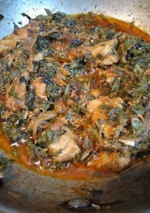 A picture of Palak with boneless chicken.