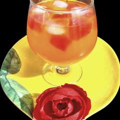 A picture of Saffron cardamom shikanji.