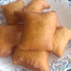 A picture of Mandazi.