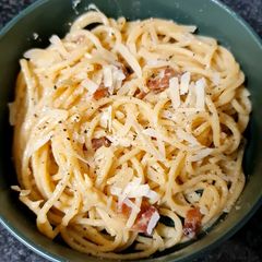 A picture of Carbonara.