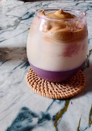 Foto resep Es kopi dalgona ubi ungu