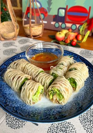 Hình của món Phở Sắn Cuộn Chay.