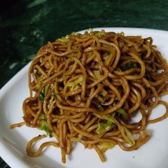 A picture of Chowmein.