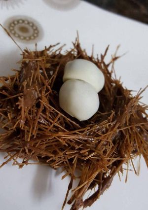 A picture of Chocolate nest.