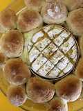 Flor de pancitos con camembert