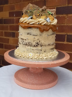 A picture of Peppermint caramel crisp cake 6".