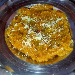 A picture of Rava Halwa.
