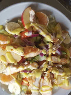 Una foto de Ensalada de pollo