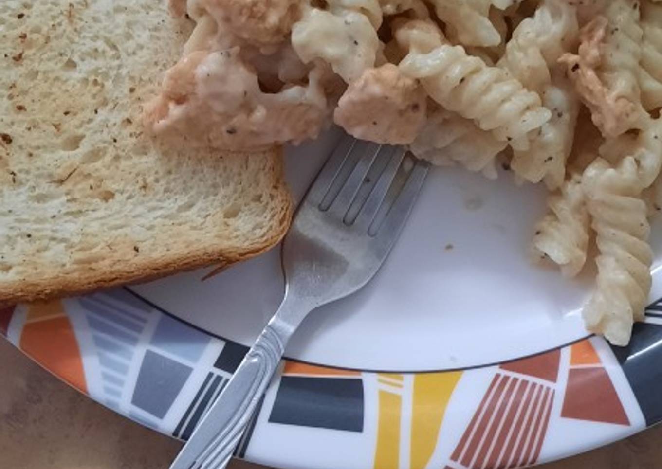 White space pasta with chicken