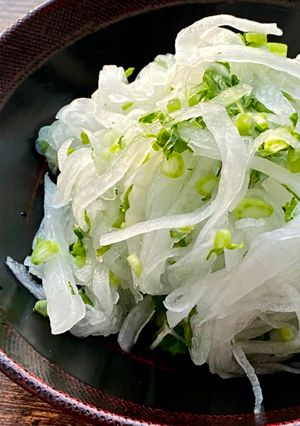 A picture of Japanese Daikon Salad.