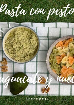 Una foto de Pasta con Pesto de Aguacate y Nueces con Thermomix