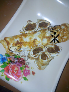 A picture of Fried egg rolls.