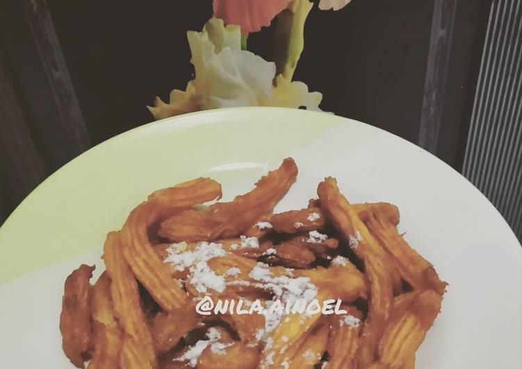 Cara Gampang Membuat Churros ubi madu, Bikin Ngiler