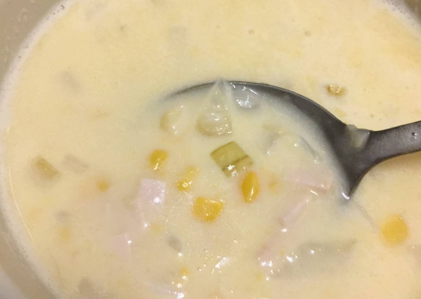 Creamy corn soup