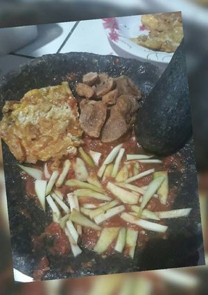 Foto resep Sambel mentah pencit 👌