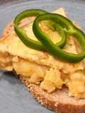 Tortilla de patata con cebolleta, ajo y pimiento verde (Nota 10)