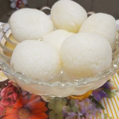 Bengali Sponge Rasgulle A picture of Bengali Sponge Rasgulle.