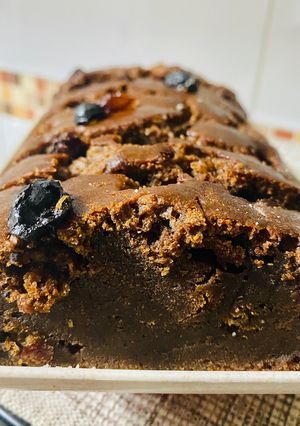 Una foto de BUDÍN DE 🍌BANANA🍌Y 🍫🍫CHOCOLATE AMARGO🍫 (SIN HUEVO)