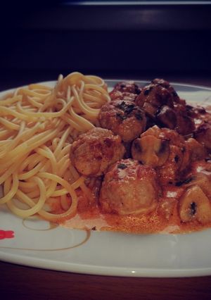 Bakonyi húsgombóc tésztával 👌 recept fotója