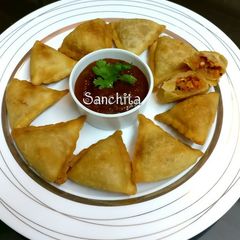 A picture of Mini Italian Samosa.