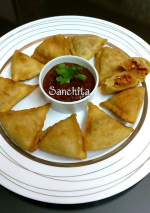 A picture of Mini Italian Samosa.