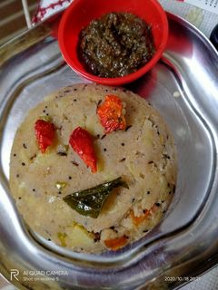 રવા ની ઉપમા વિથ ગ્રીન ચટણી (Semolina Upma With Green Chutney Recipe In Gujarati) રેસીપી મુખ્ય ફોટો